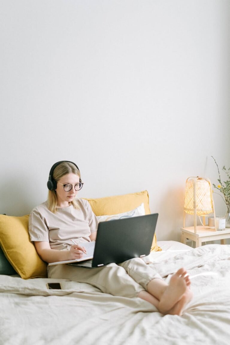 Work from Home Chat Jobs